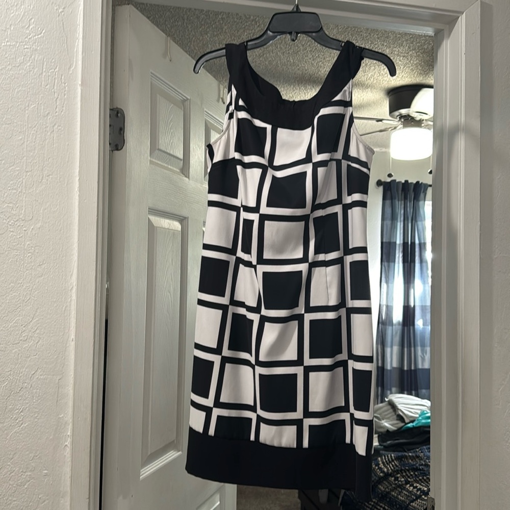 97% polyester 3%spandex Machine Washable